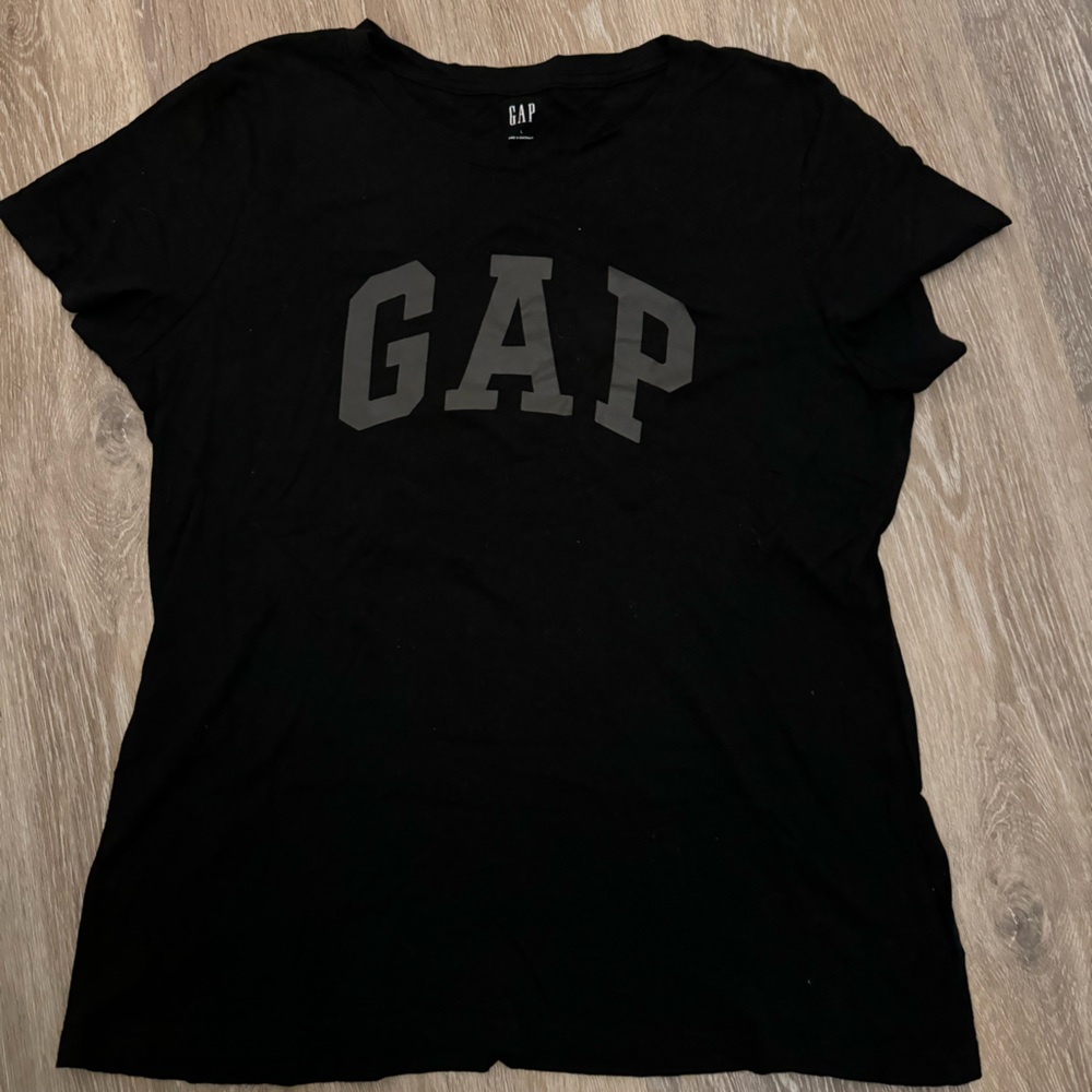 Gap tshirt